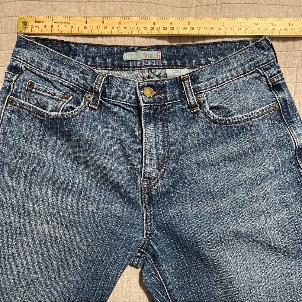 Levi's Jeans Women 515 Boot Cut Medium Wash Blue Denim Stretch Size 8M - Picture 4 of 9